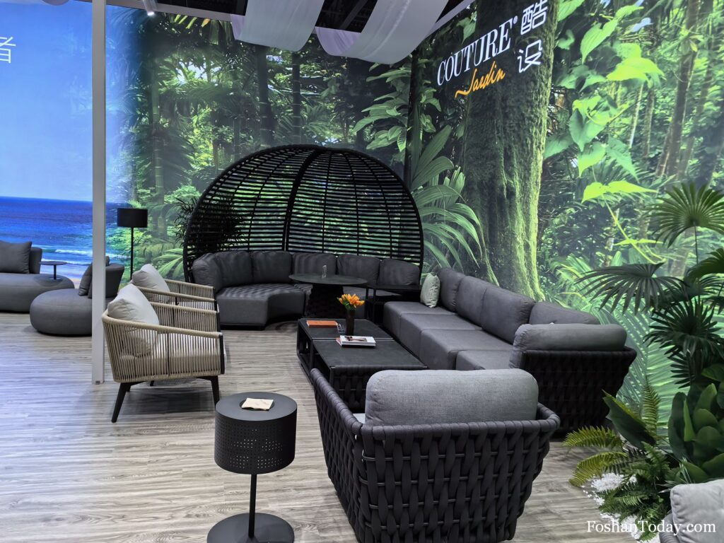 Visit a comprehensive Outdoor Furniture Supplier in Foshan Furniture Market