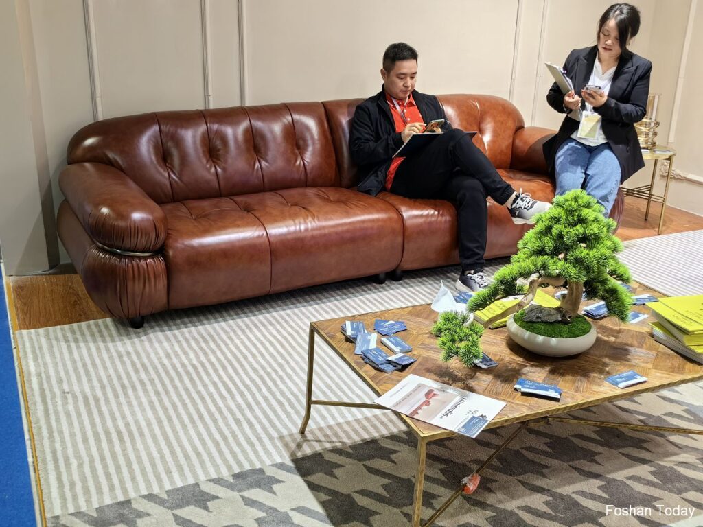 leather dark brown Sofa at Dongguan Furniture Fair 2024