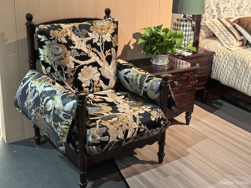 dongguan-fair-2025-american-sofa-booth1