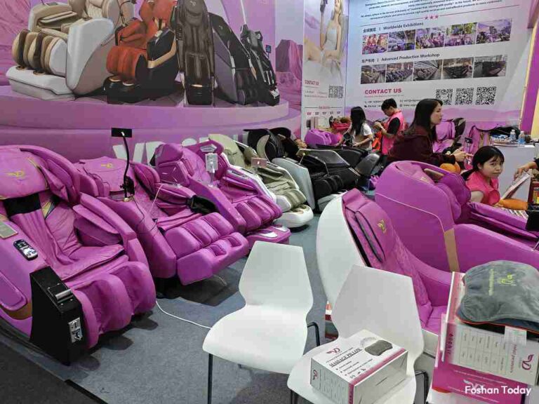 ciff-2026-bedroom-massage-chair-display-08