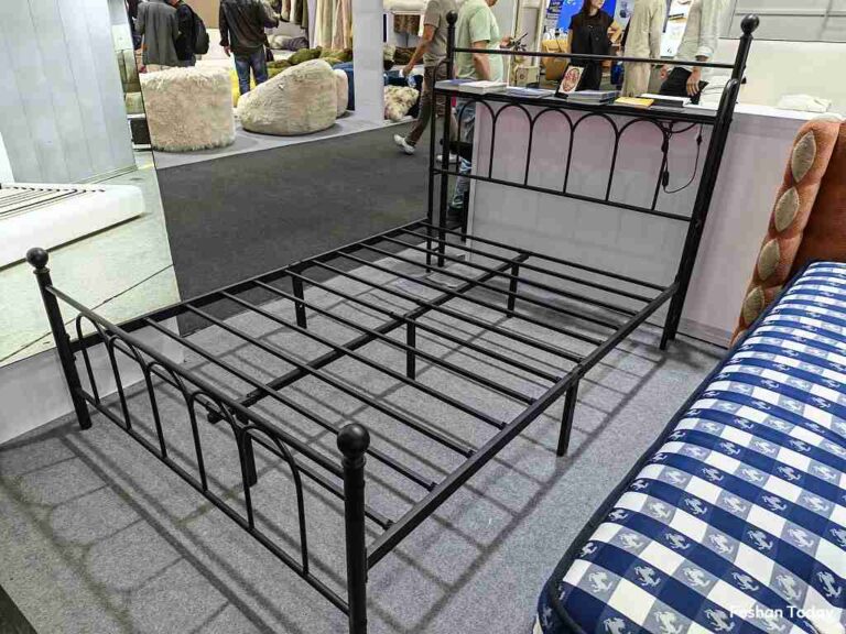 ciff-2026-bedroom-metal-bed-frame-simple-04