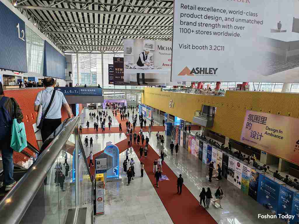 ciff-2026-exhibition-main-hall-walkway-03