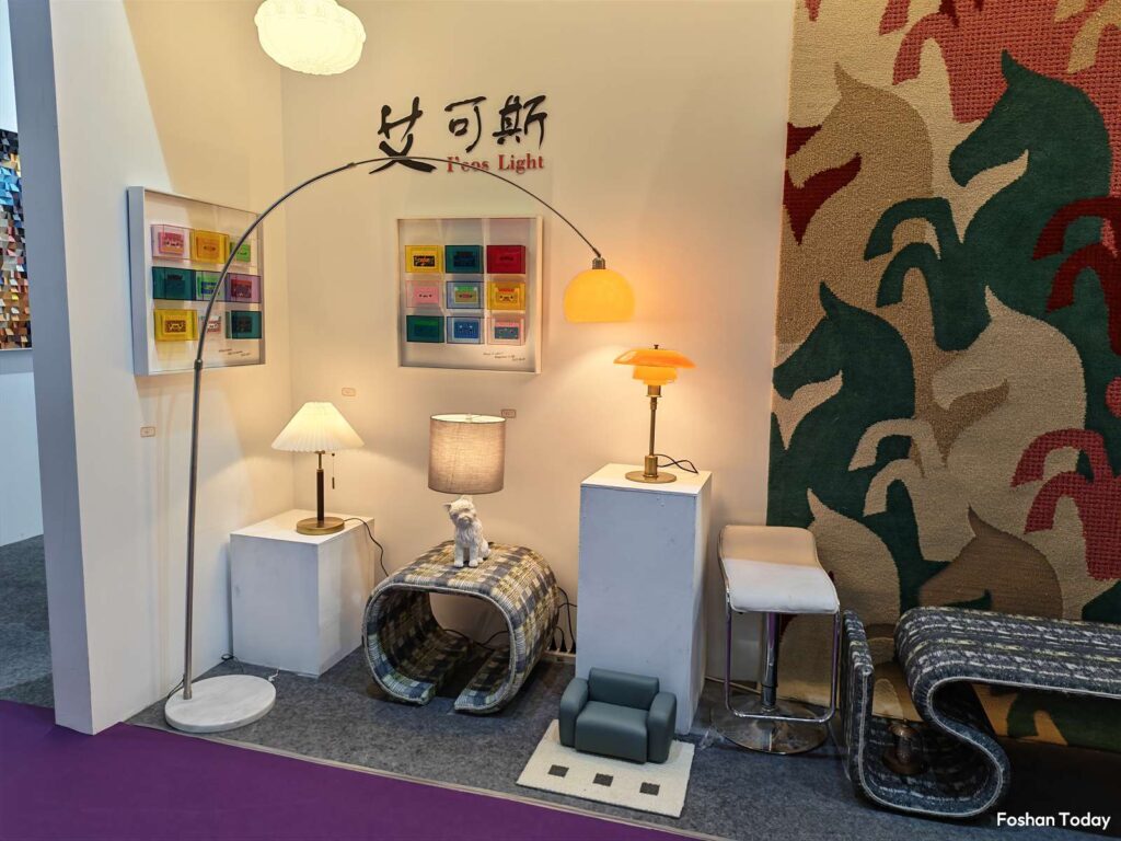 lighting-corner-with-floor-lamps