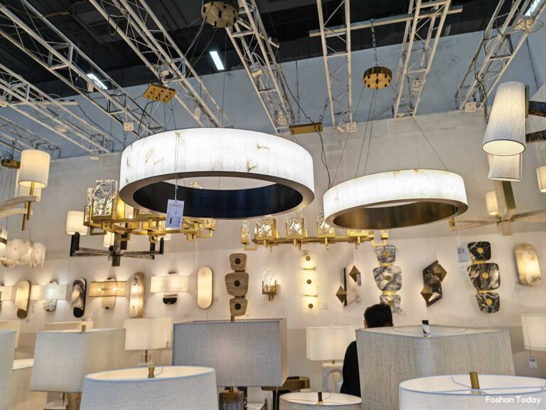 meath-large-ring-chandelier