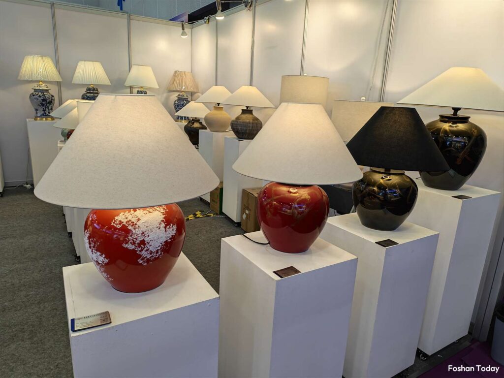 red-glazed-ceramic-table-lamps