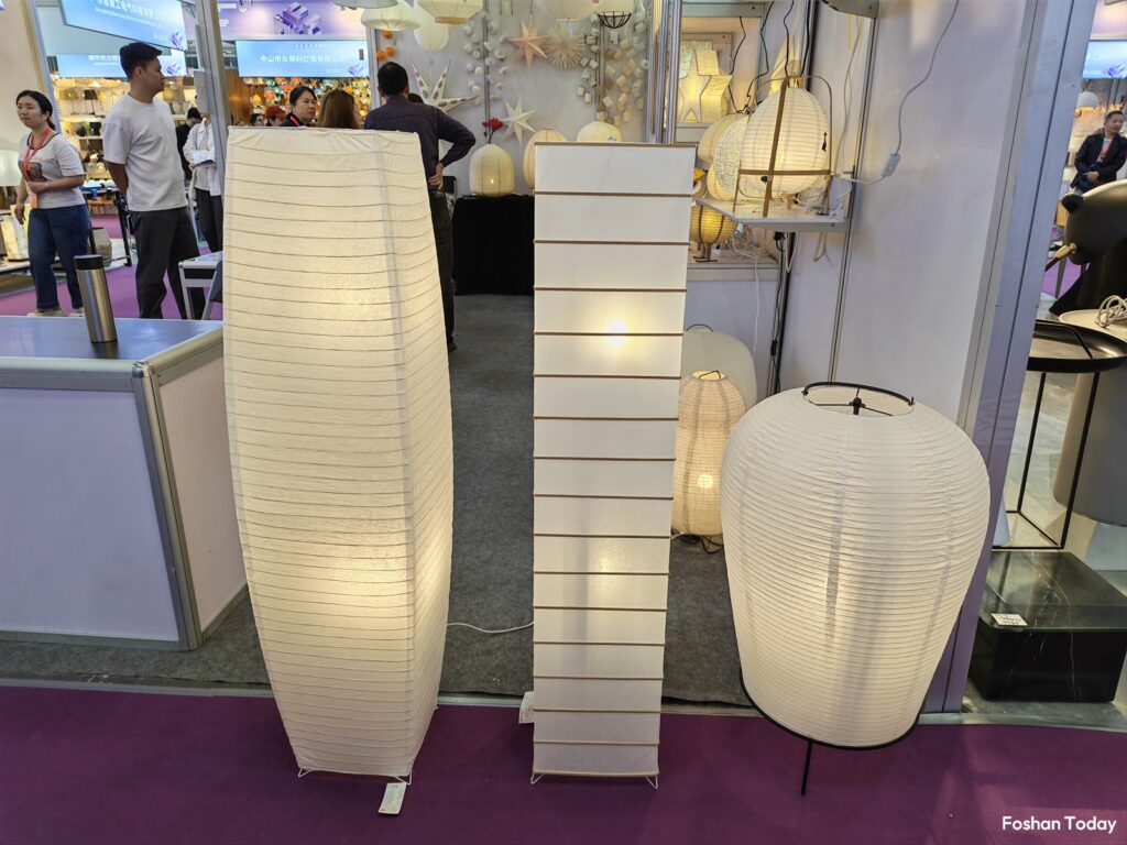 tall-paper-floor-lamps-ciff-lighting-exhibition